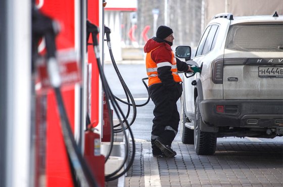 Zpracování domácí ropy v zahraničí bude podpořeno z rozpočtu Ruska. Proč je to nutné a kdo může získat náhrady